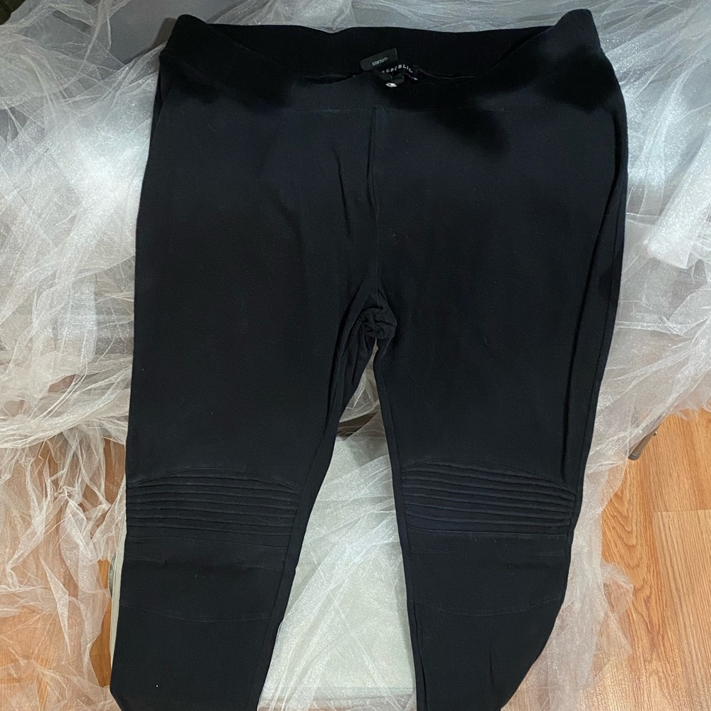 Rock and republic stretch pants size large
